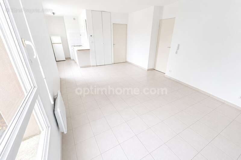 Appartement à MEZE