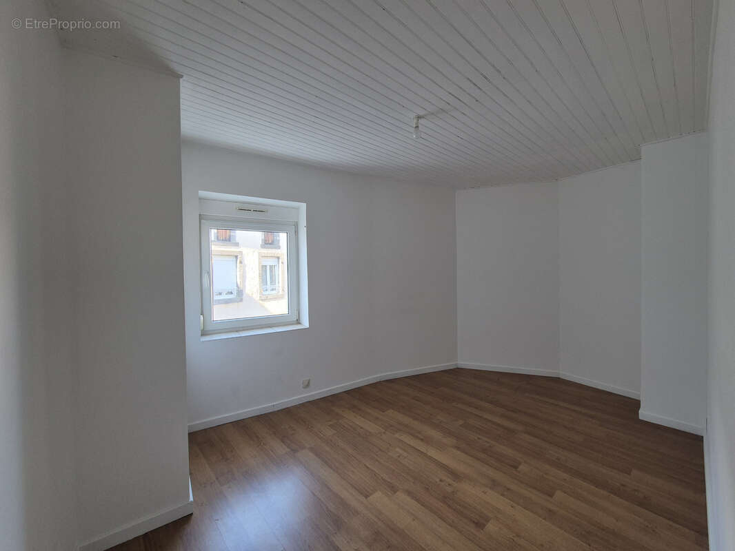 Maison à VEYRE-MONTON