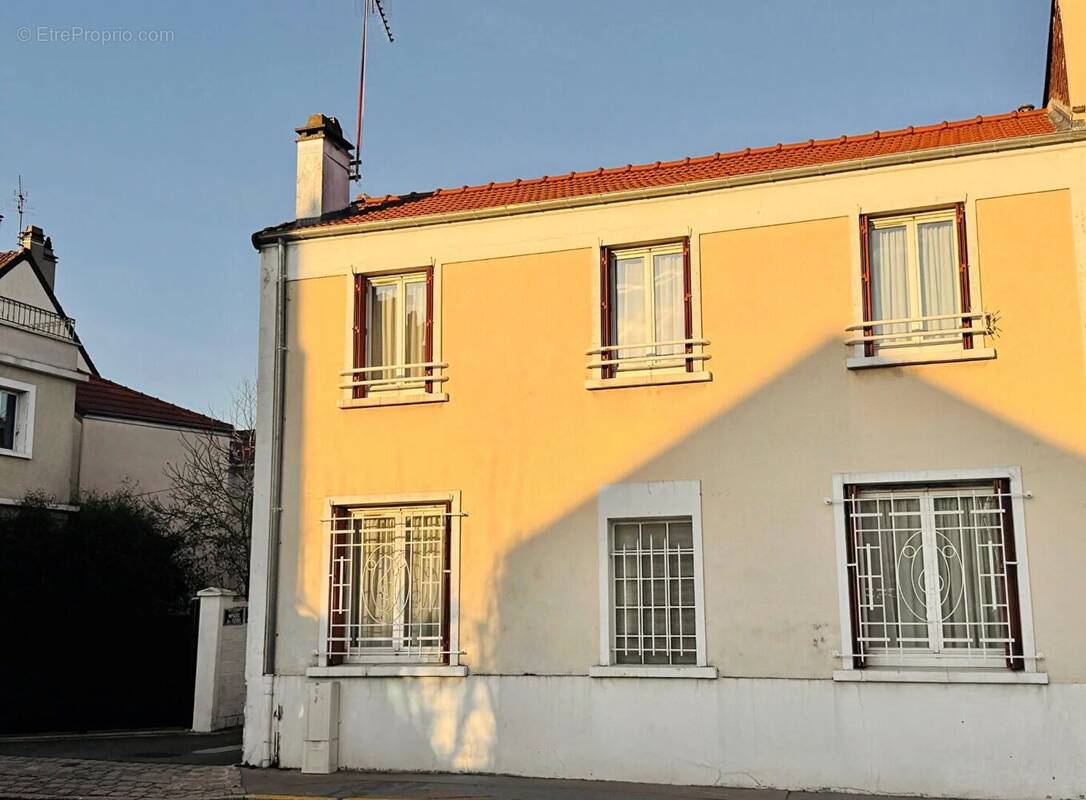 Maison à BOIS-COLOMBES