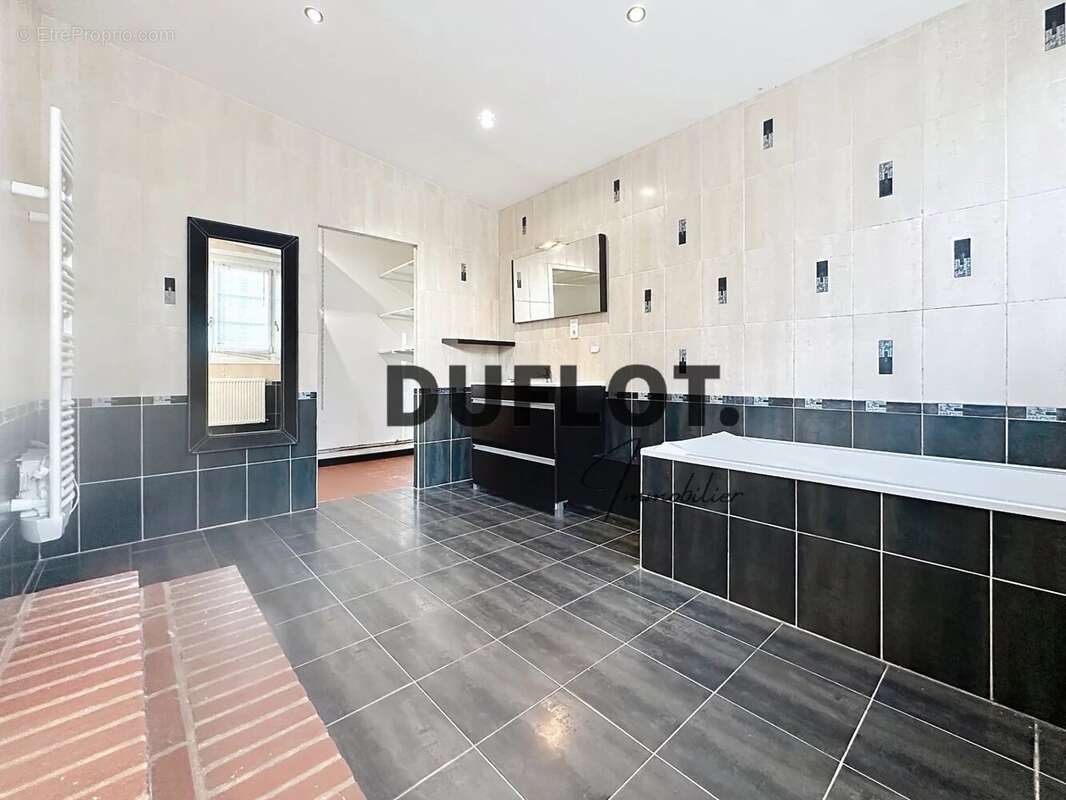 Maison à BEAURAINVILLE