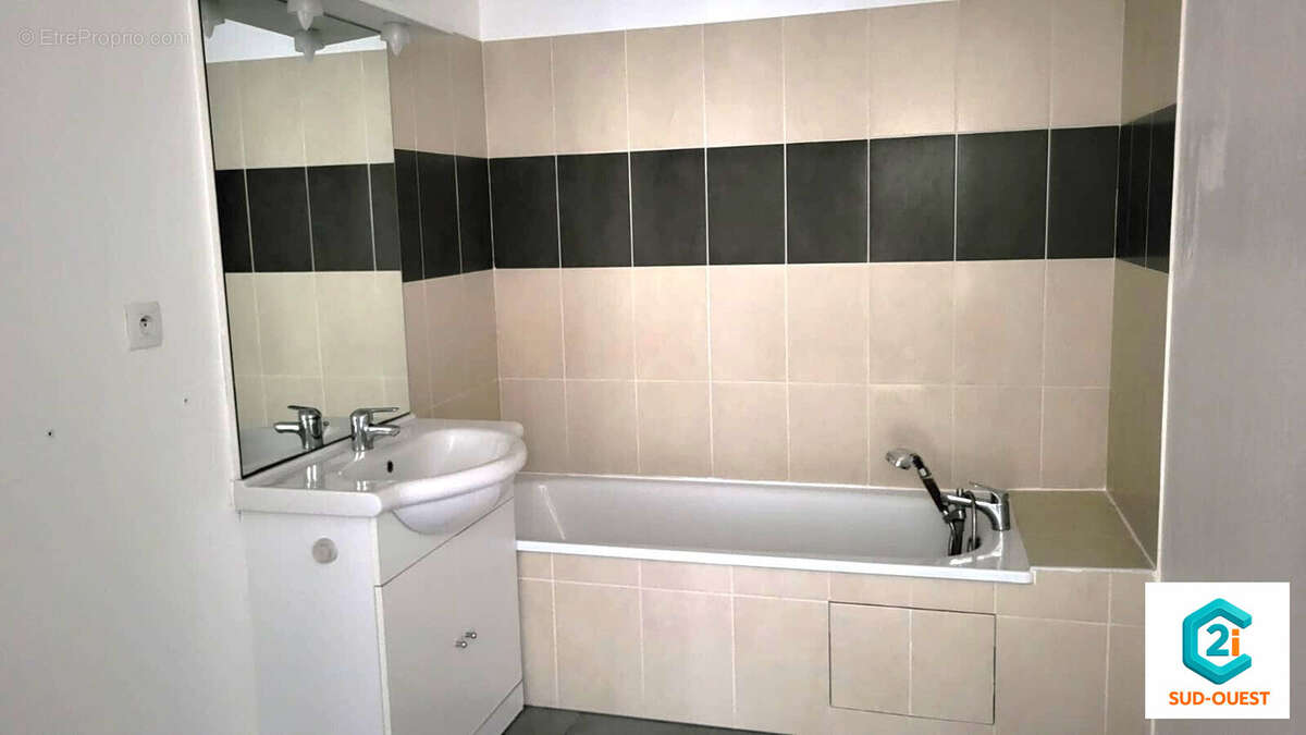 Appartement à LA SALVETAT-SAINT-GILLES