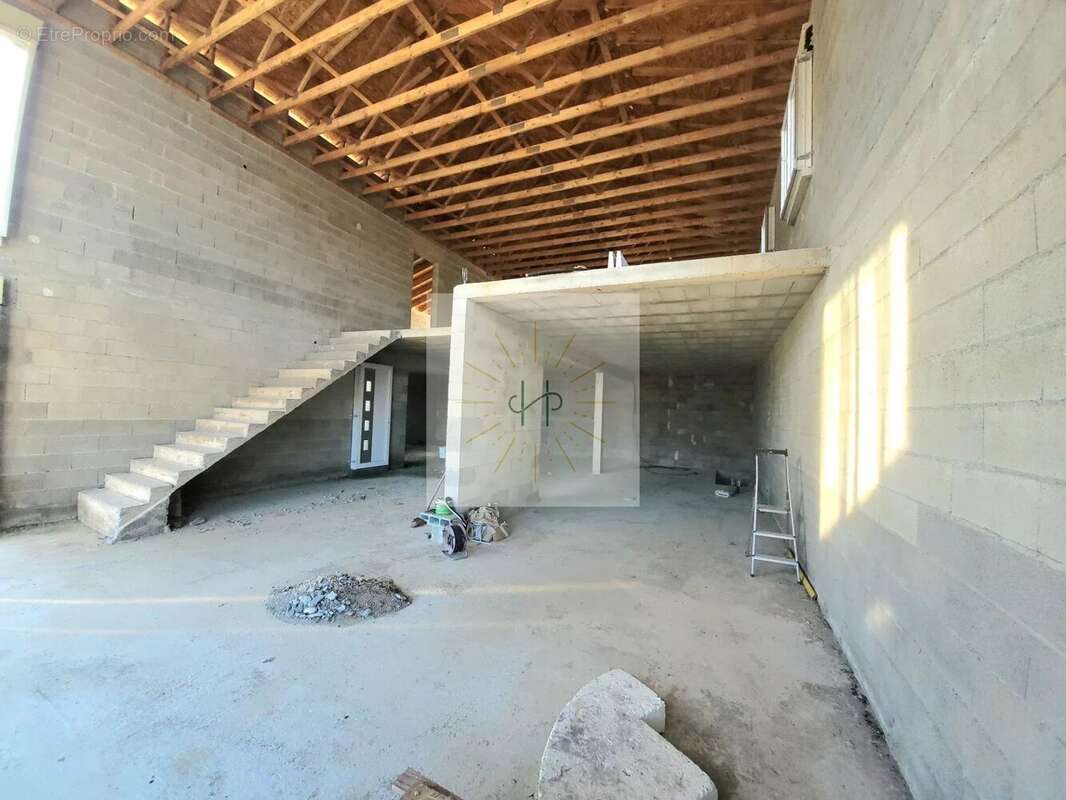 Maison à LE POUZIN