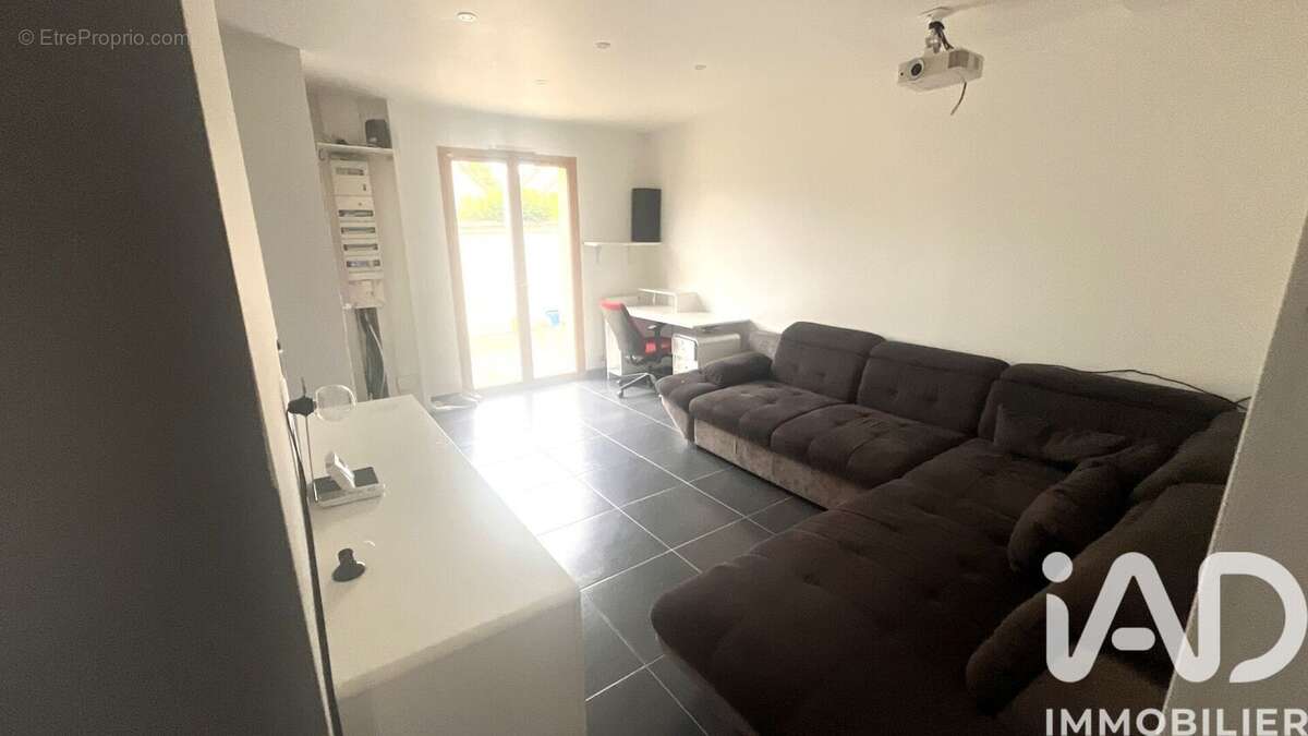 Photo 2 - Maison à RIS-ORANGIS