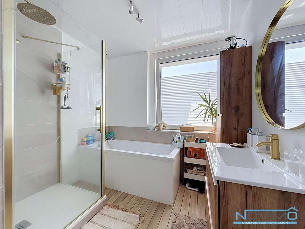 Maison 100 m² à Coudekerque-Branche  - photo 6