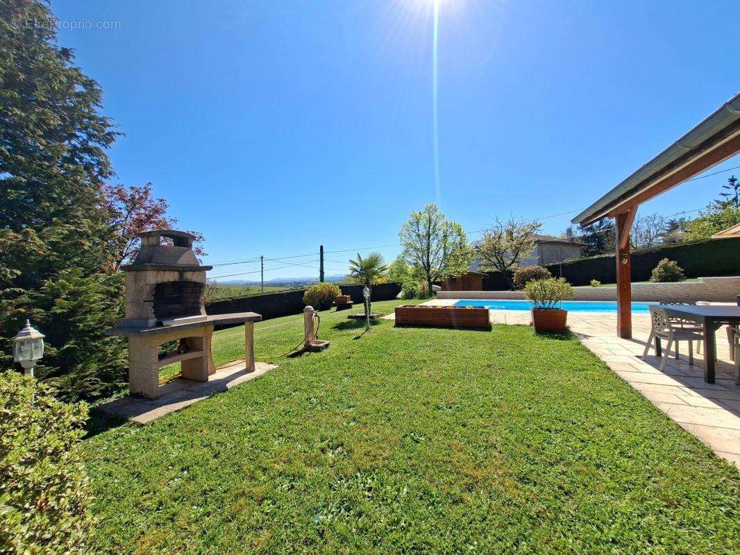 Maison à SAINTE-CONSORCE