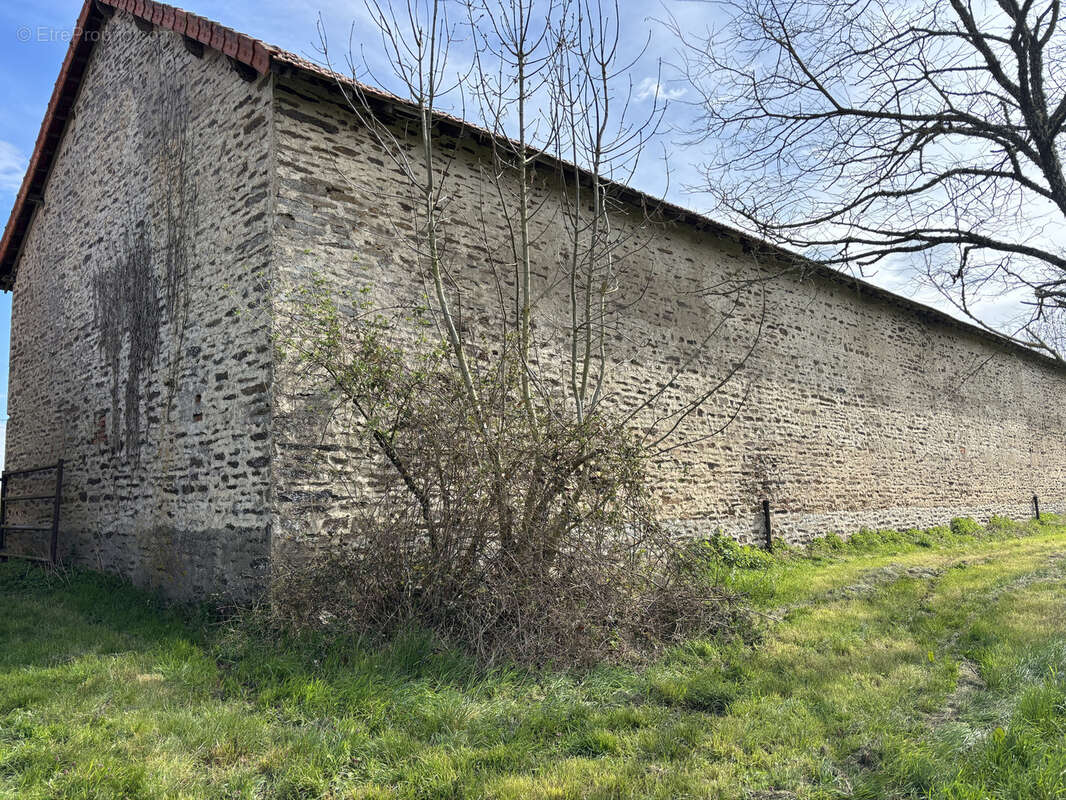 Maison à PREVERANGES