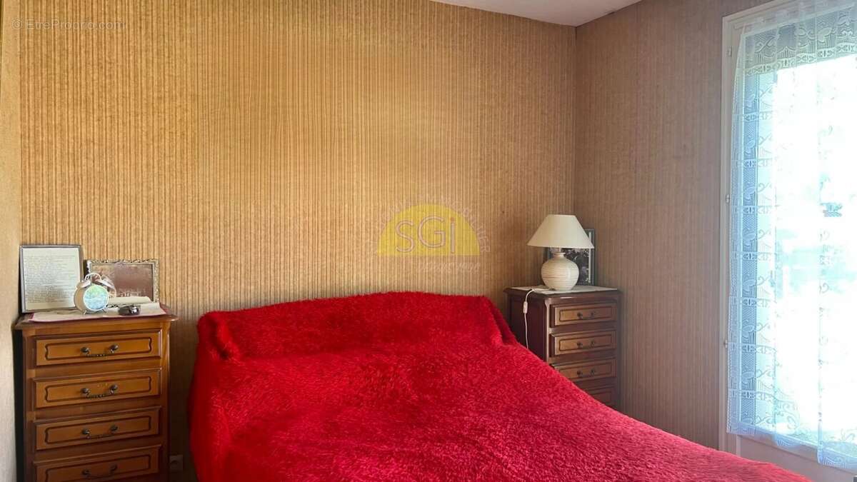 Maison à SAINT-GENIS-DES-FONTAINES