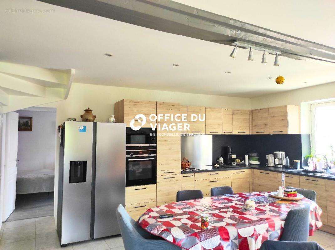 Maison - 4 pièces - 120 m² - photo 2