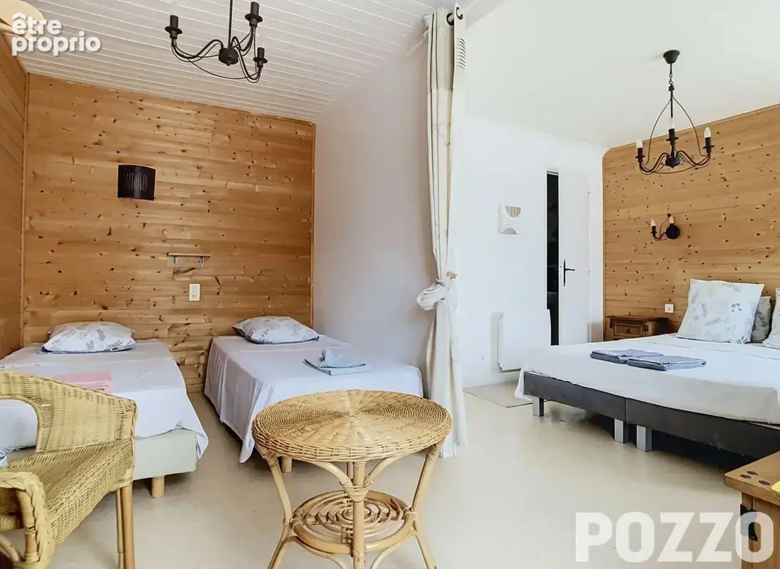 A Vendre - PROPRIETE 14 pièce(s) 405 m² à Val Couesnon  - Activité de chambres d'hôte + gîte - photo 12