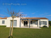 Maison à LE GRAND-VILLAGE-PLAGE