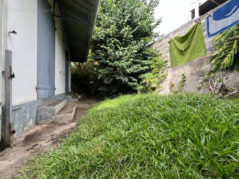 Maison à vendre 4 pièces SAINT DENIS (974) - photo 4