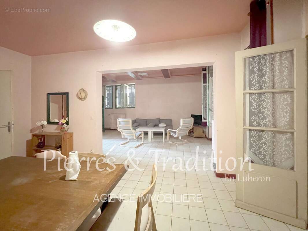 Ensemble de deux habitations avec jardin à proximité immédiate du centre ville d'Apt - photo 3
