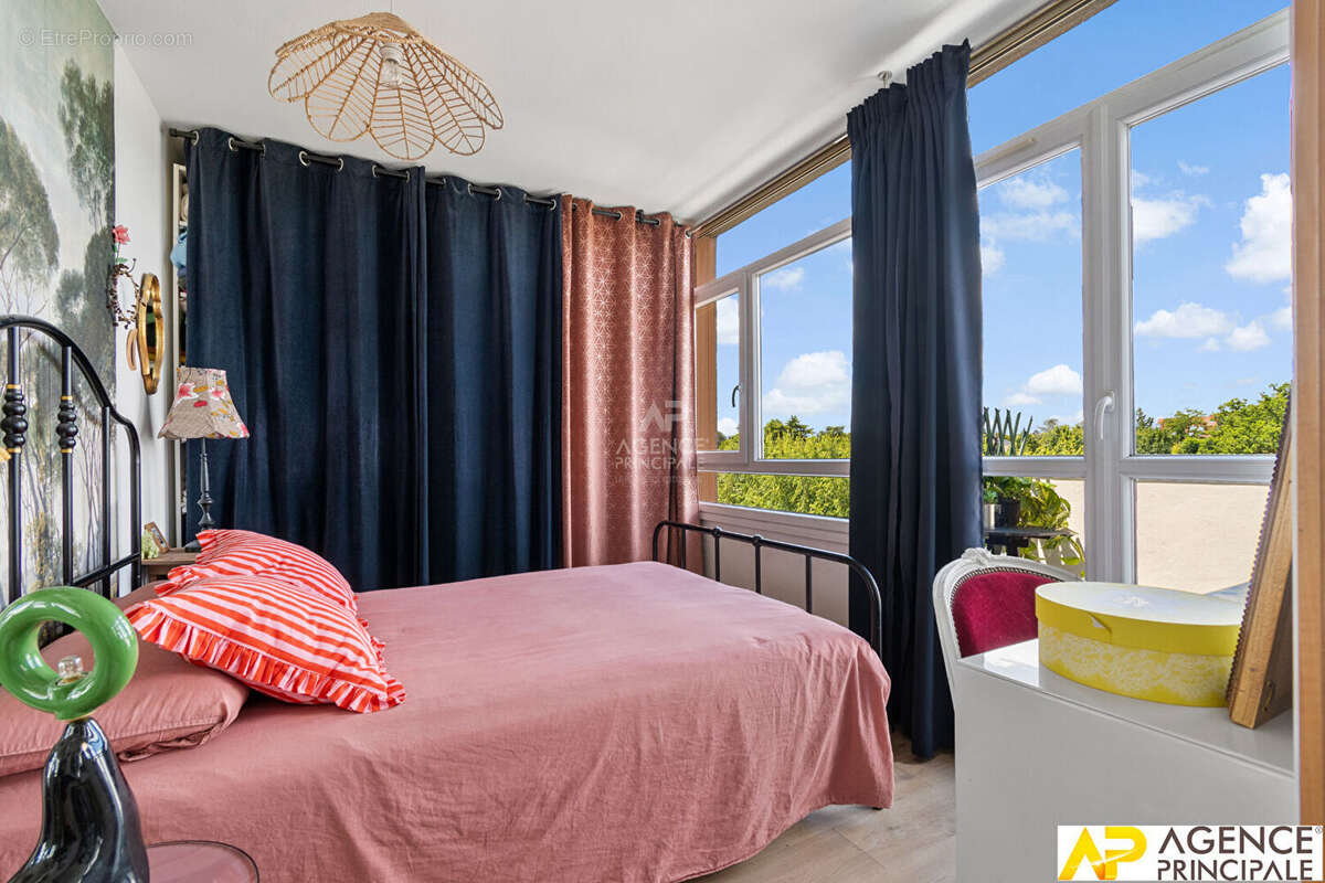 Appartement à MAISONS-LAFFITTE