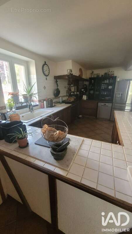 Maison 138 m² à Etrepilly  - photo 7