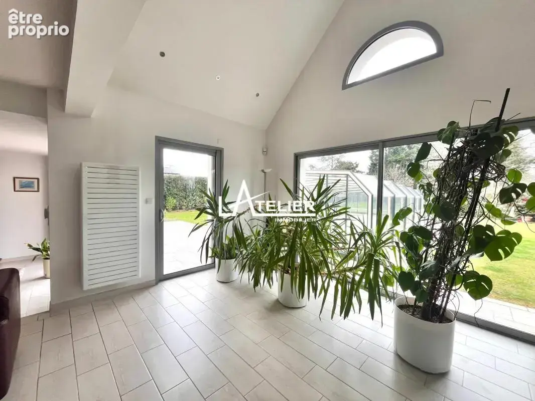 Maison 9 pièces 233 m² à vendre à Saint-Etienne-De-Montluc (44360) - photo 5