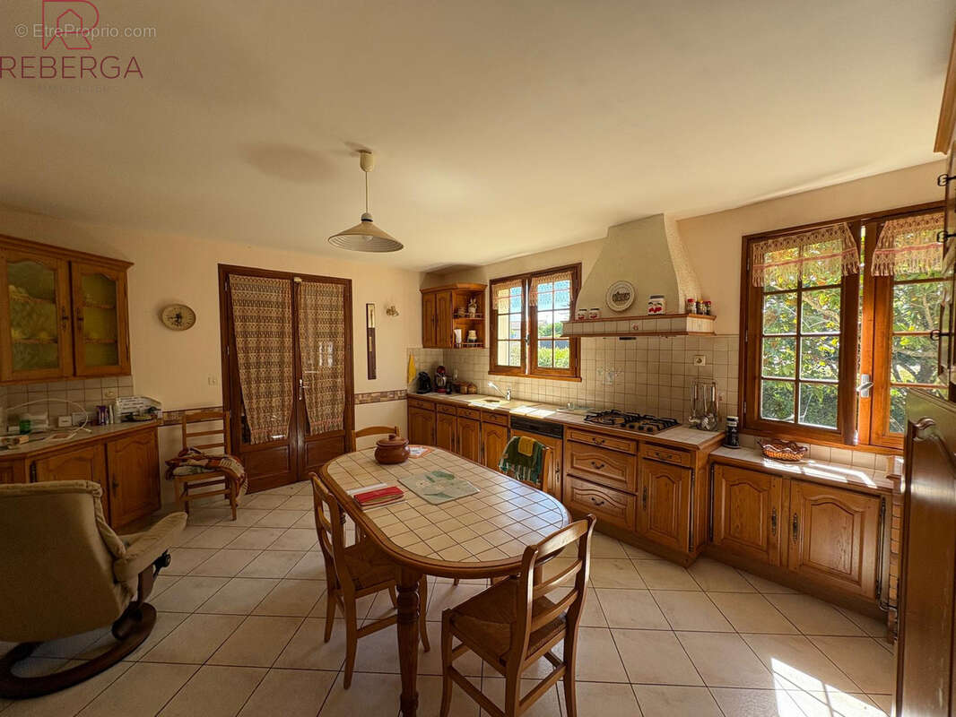 Maison à SAINT-AFFRIQUE-LES-MONTAGNES