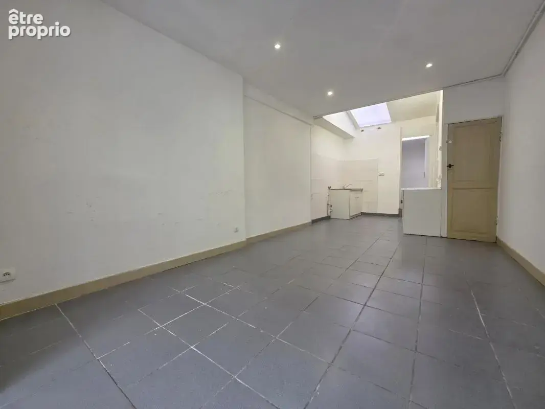 - IDEAL INVESTISSEUR - Maison de ville hyper centre - 6 pièces - 80m² - photo 2