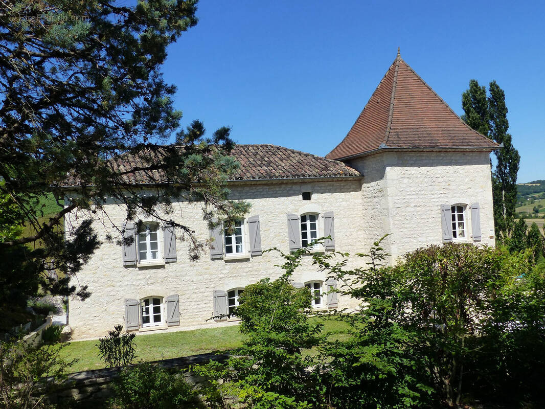Maison à SAUVETERRE