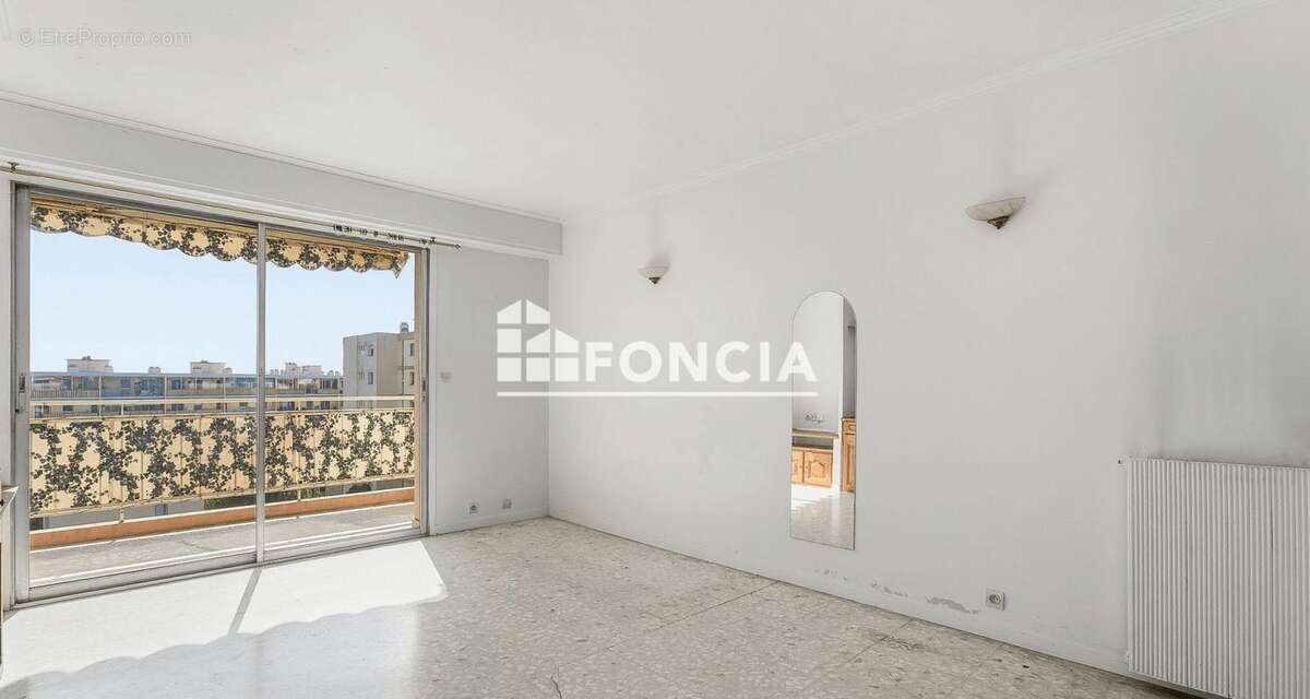 Appartement à LE CANNET