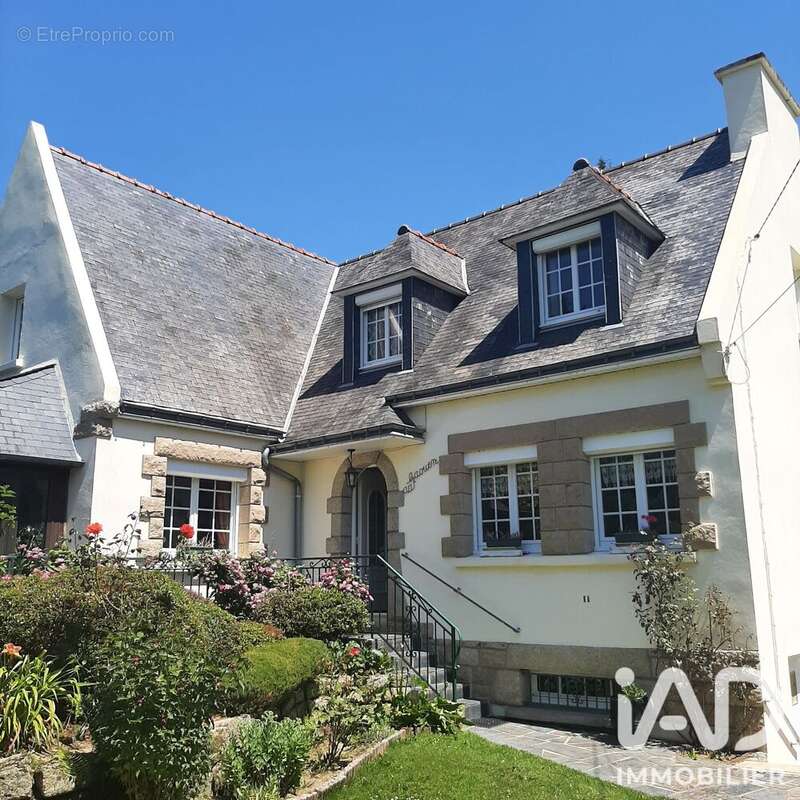 Maison 136 m² à Carhaix-Plouguer  - photo 2