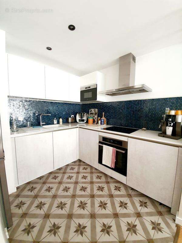 Appartement à MARSEILLE-6E