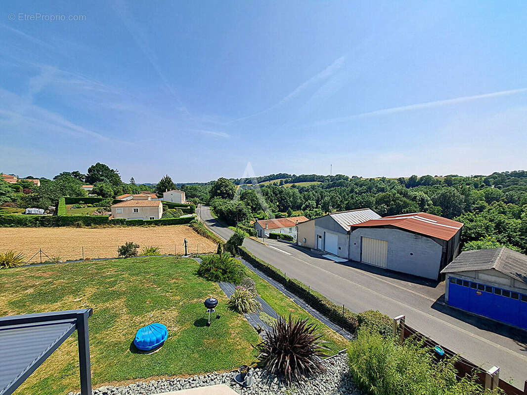 Maison à LA MEILLERAIE-TILLAY