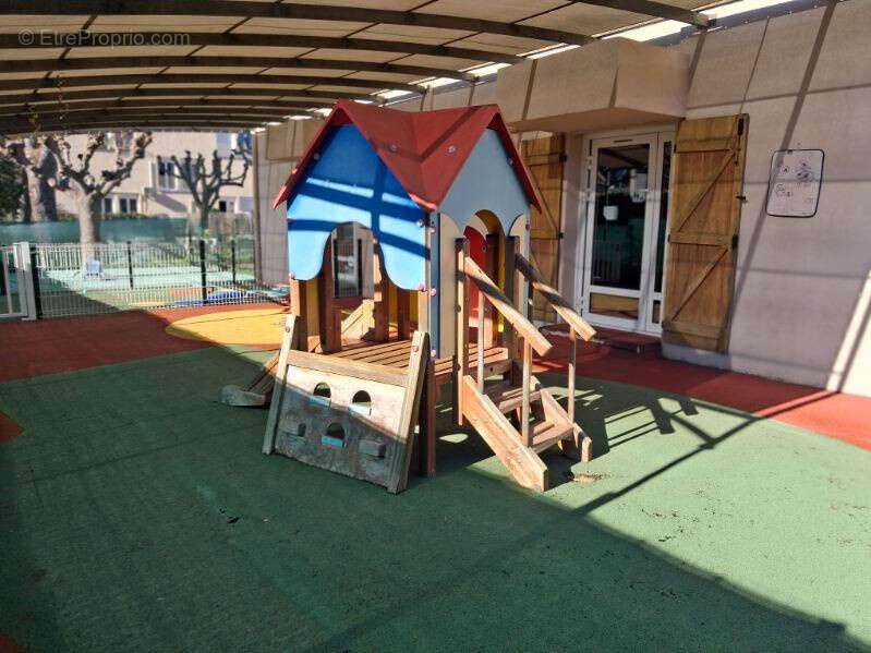 Appartement à LE CASTELLET