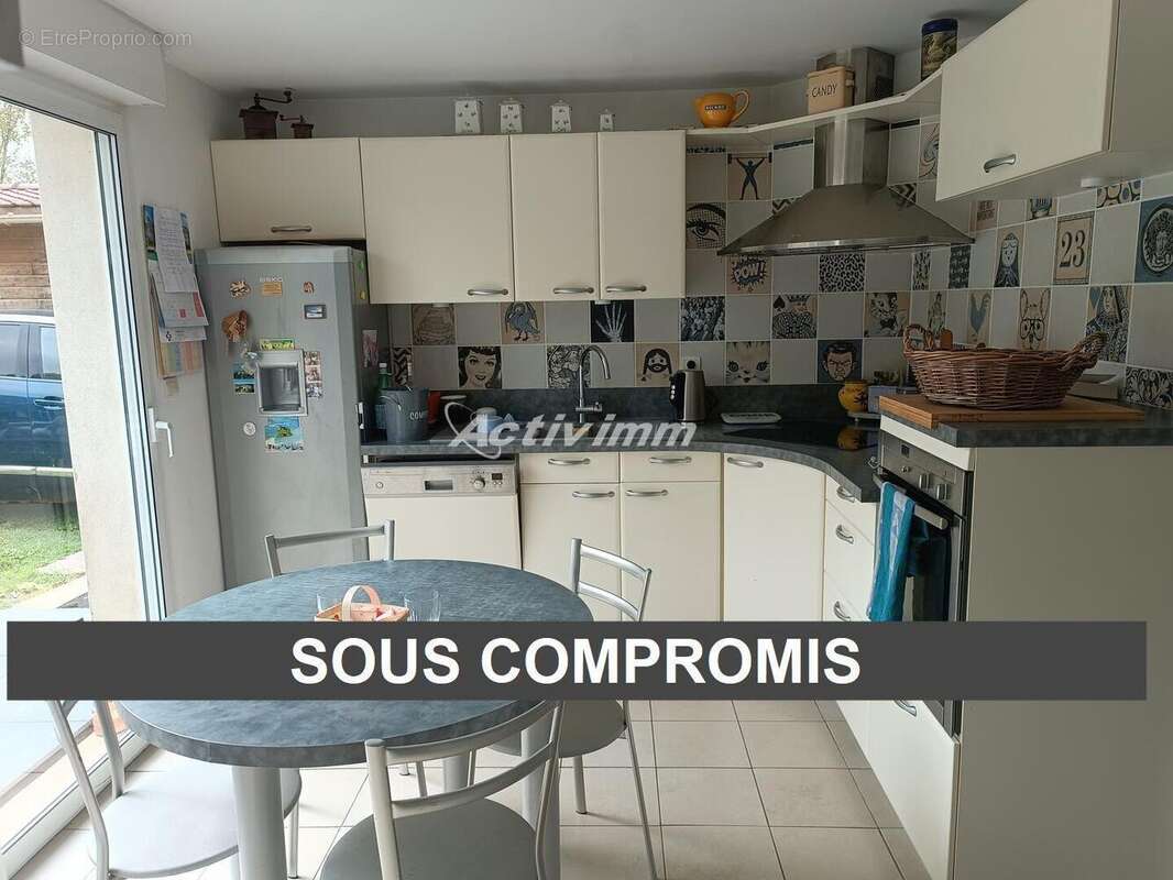 4257 16 - Maison à HESDIN