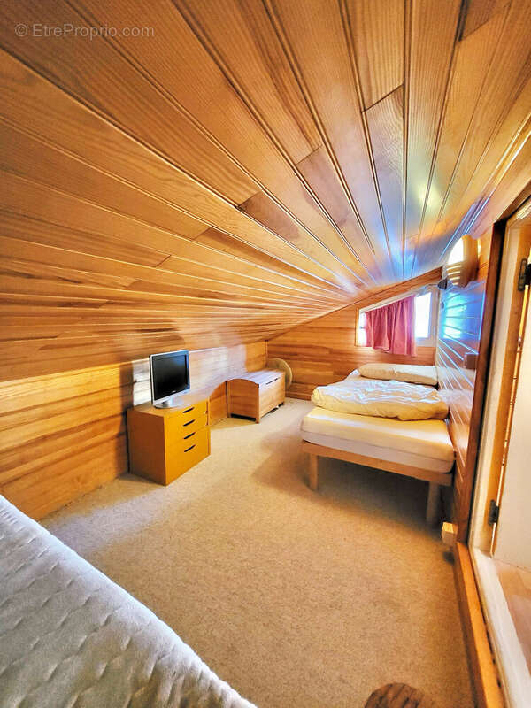 Appartement à AURONS