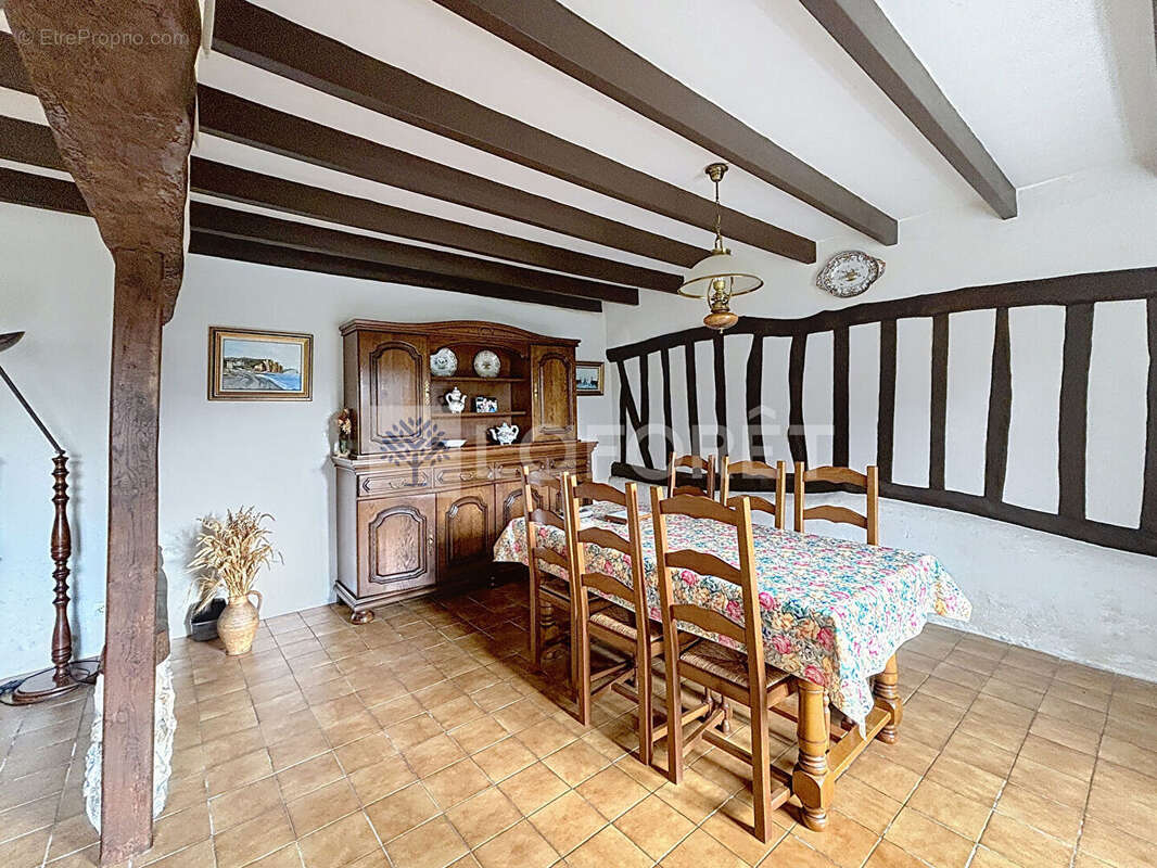 Maison à SAINT-MARTIN-AUX-BUNEAUX