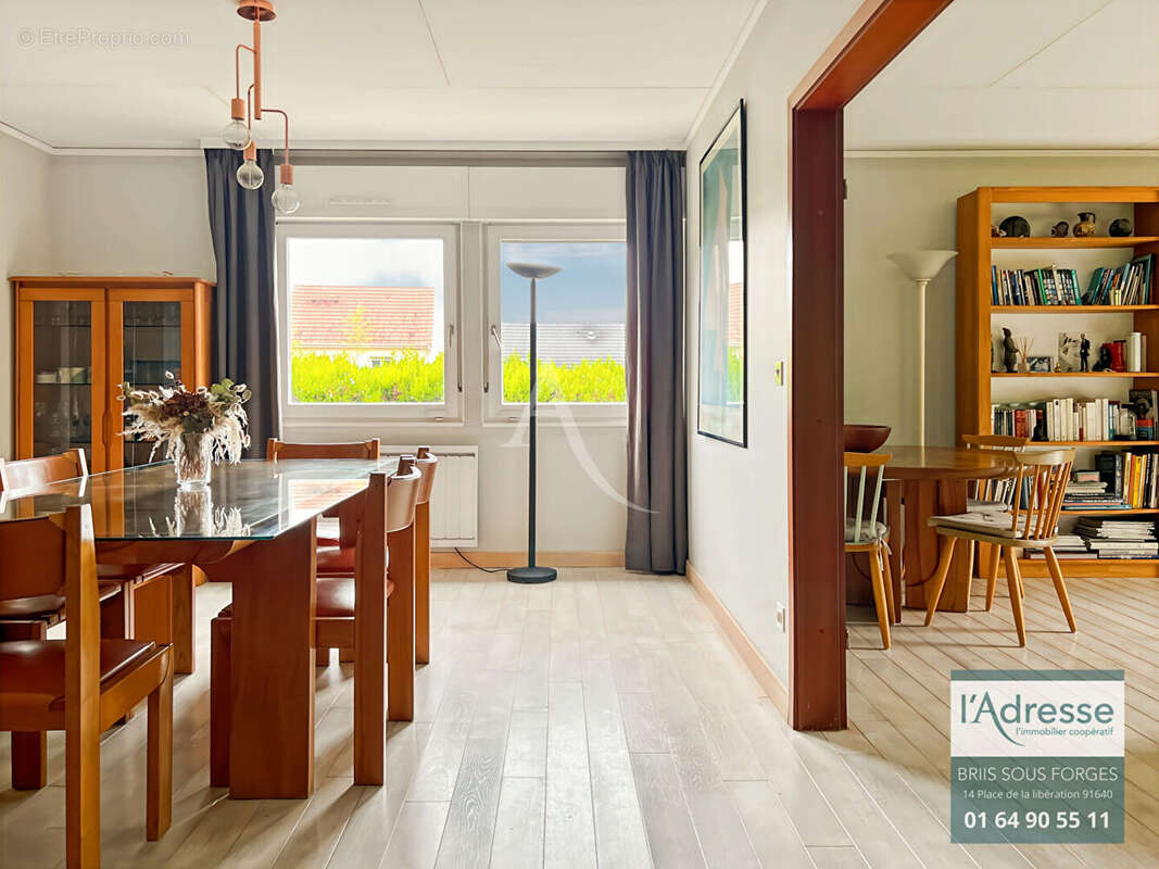 Maison à FONTENAY-LES-BRIIS