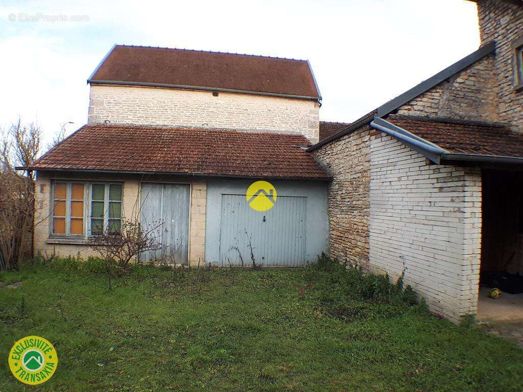 Appartement à RAVIERES