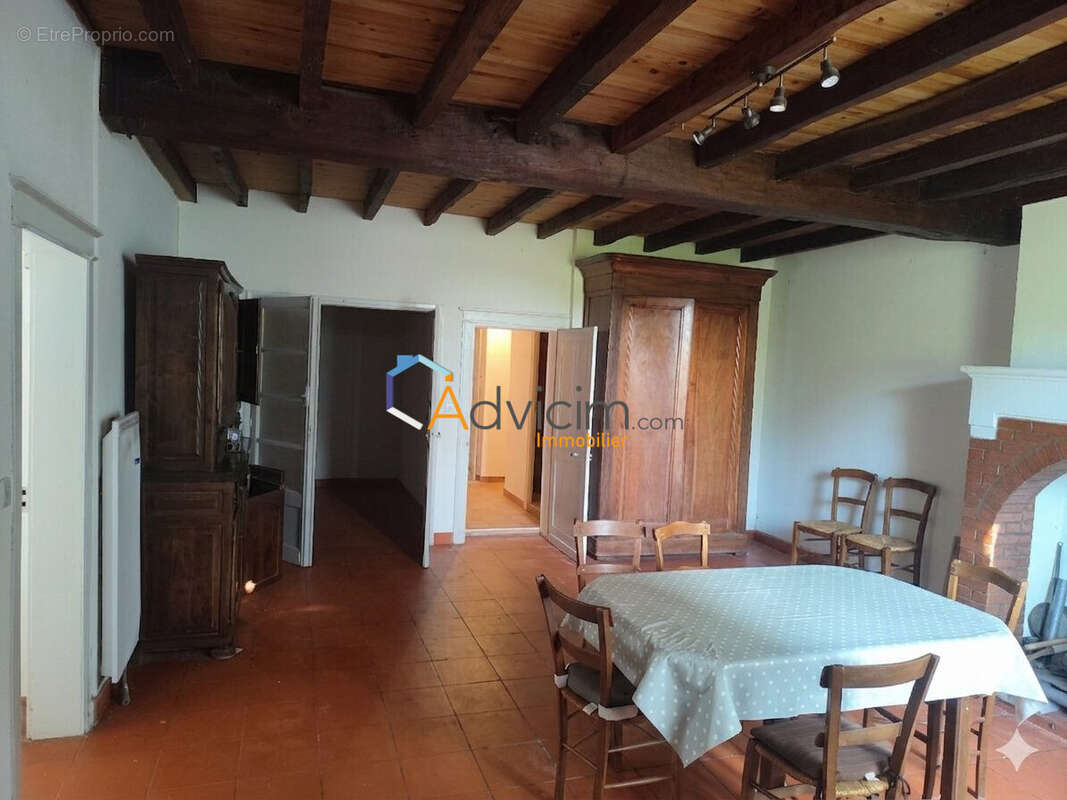 Maison 215 m² à Cocumont  - photo 6