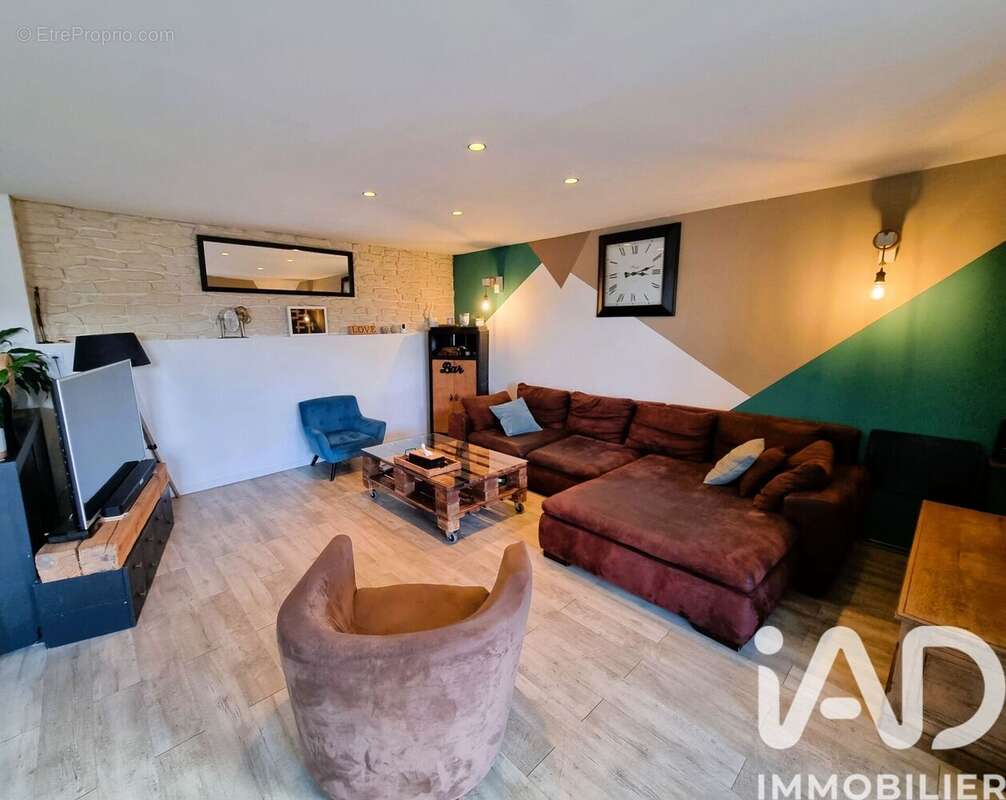 Photo 2 - Maison à LA VERRIE