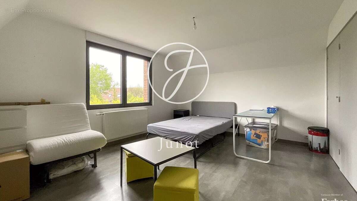Maison à CHERENG