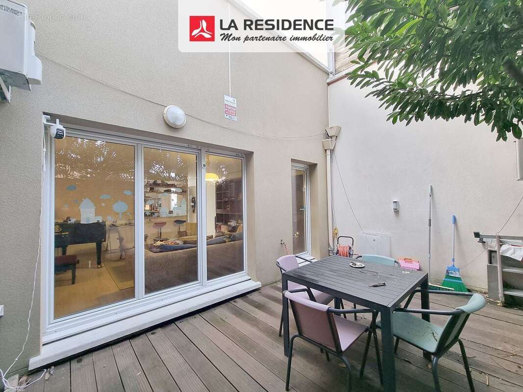 Appartement à STAINS