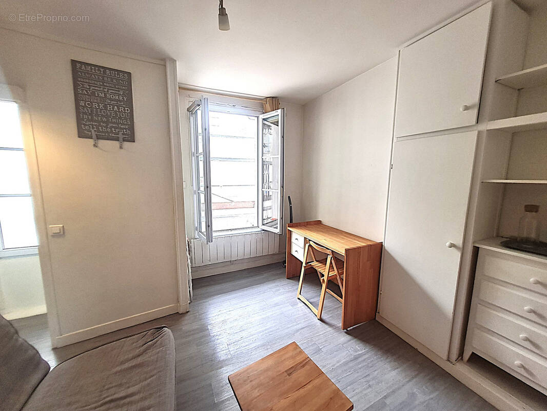 Appartement à PARIS-7E