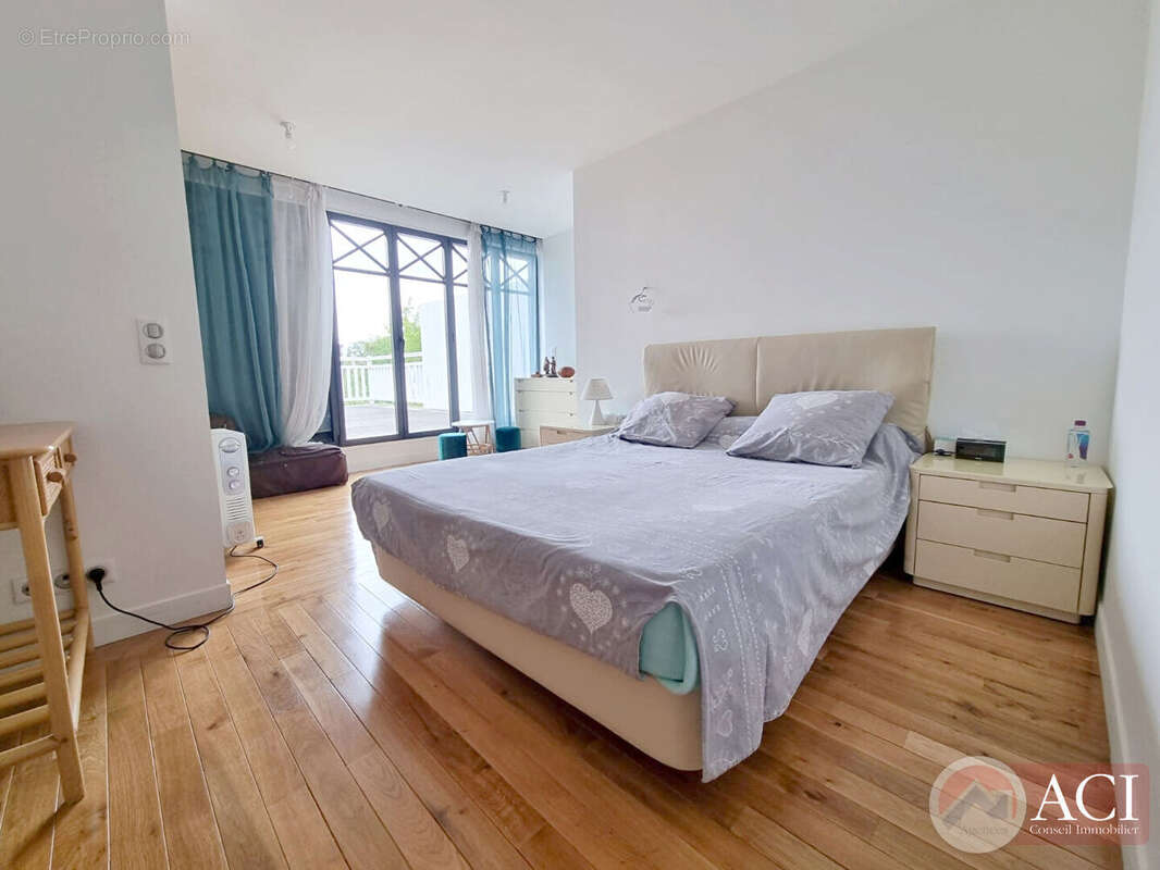 Maison à DEUIL-LA-BARRE