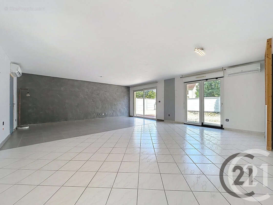 Maison 126 m² à Piney  - photo 4