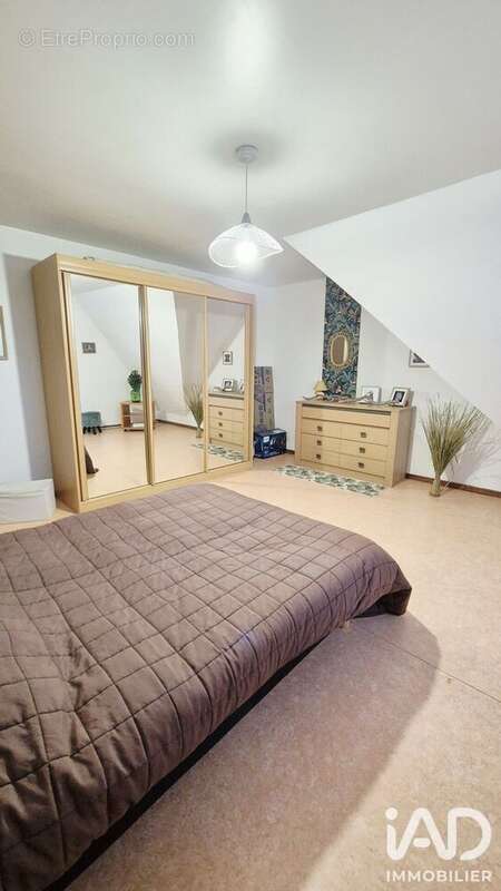 Maison 180 m² à Lecelles  - photo 8