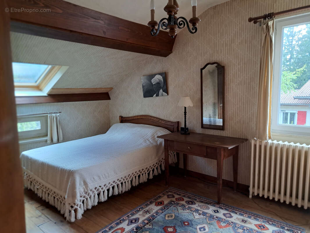 Maison à LE CHAMBON-SUR-LIGNON