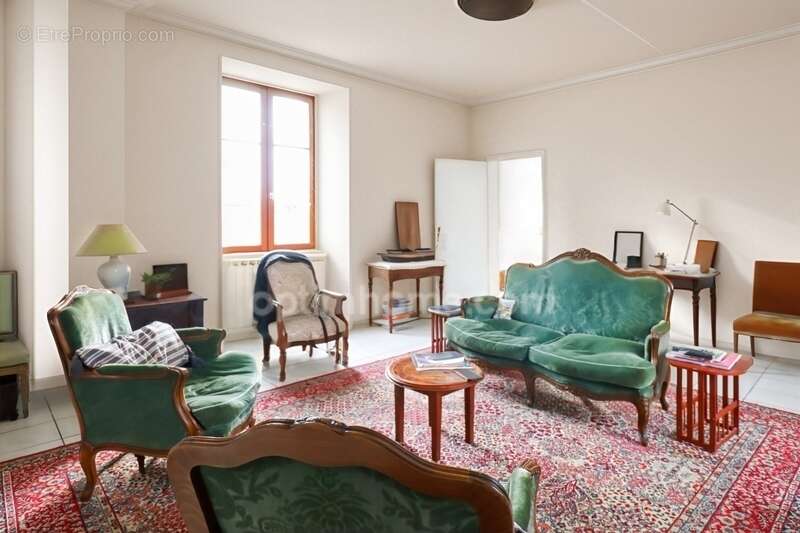 Maison à MAGNAC-LAVAL