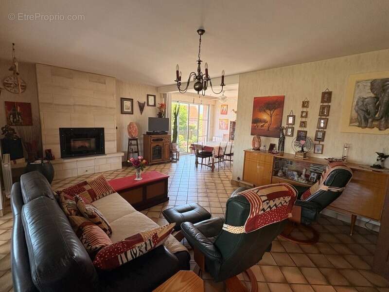 Nouveauté et en exclusivité, Ennevelin, Grande maison familiale avec une magnifique vue sur la campagne - photo 4