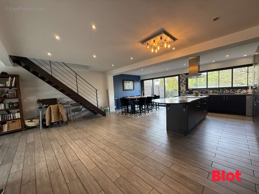 Maison à CESSON-SEVIGNE