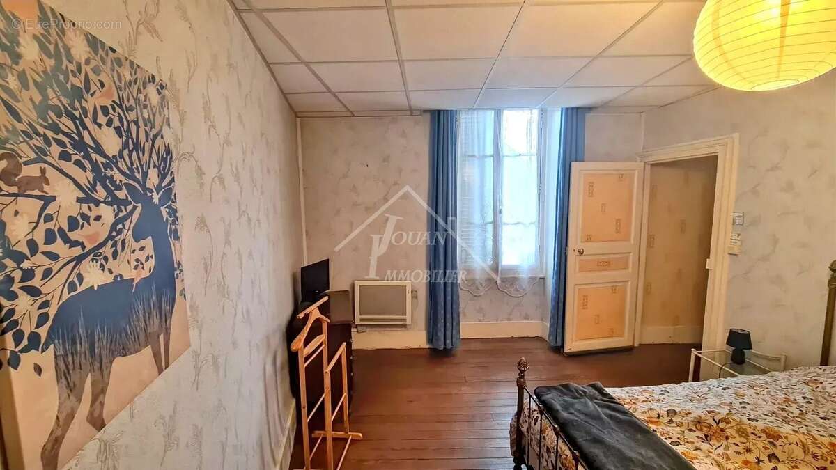 Appartement à BOURBON-L&#039;ARCHAMBAULT
