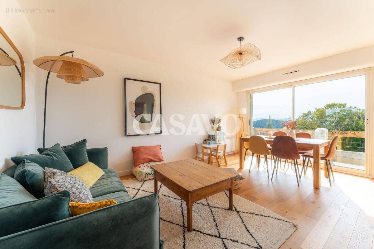 Appartement à EGUILLES