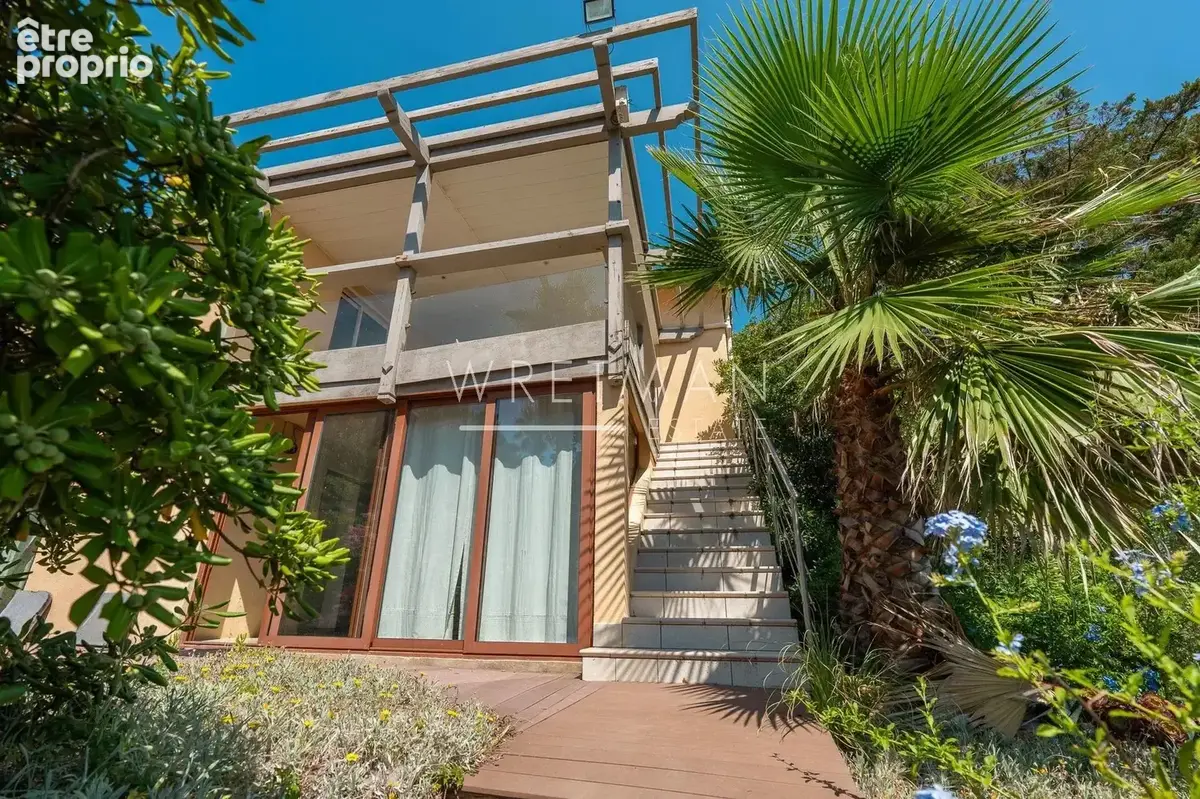 Vente par enchère privée : Domaine d'exception en bord de mer avec garage à bateau - photo 21