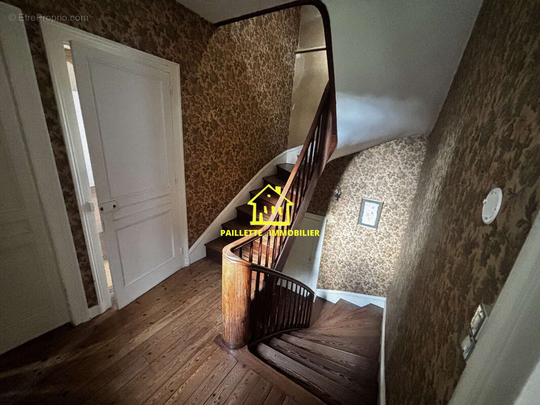 Maison 185 m² à Epouville  - photo 3