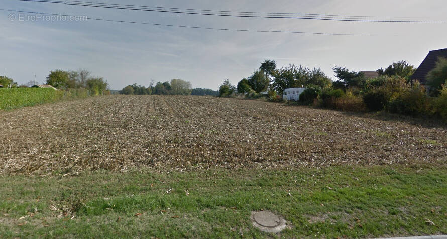 Terrain à BONNENCONTRE