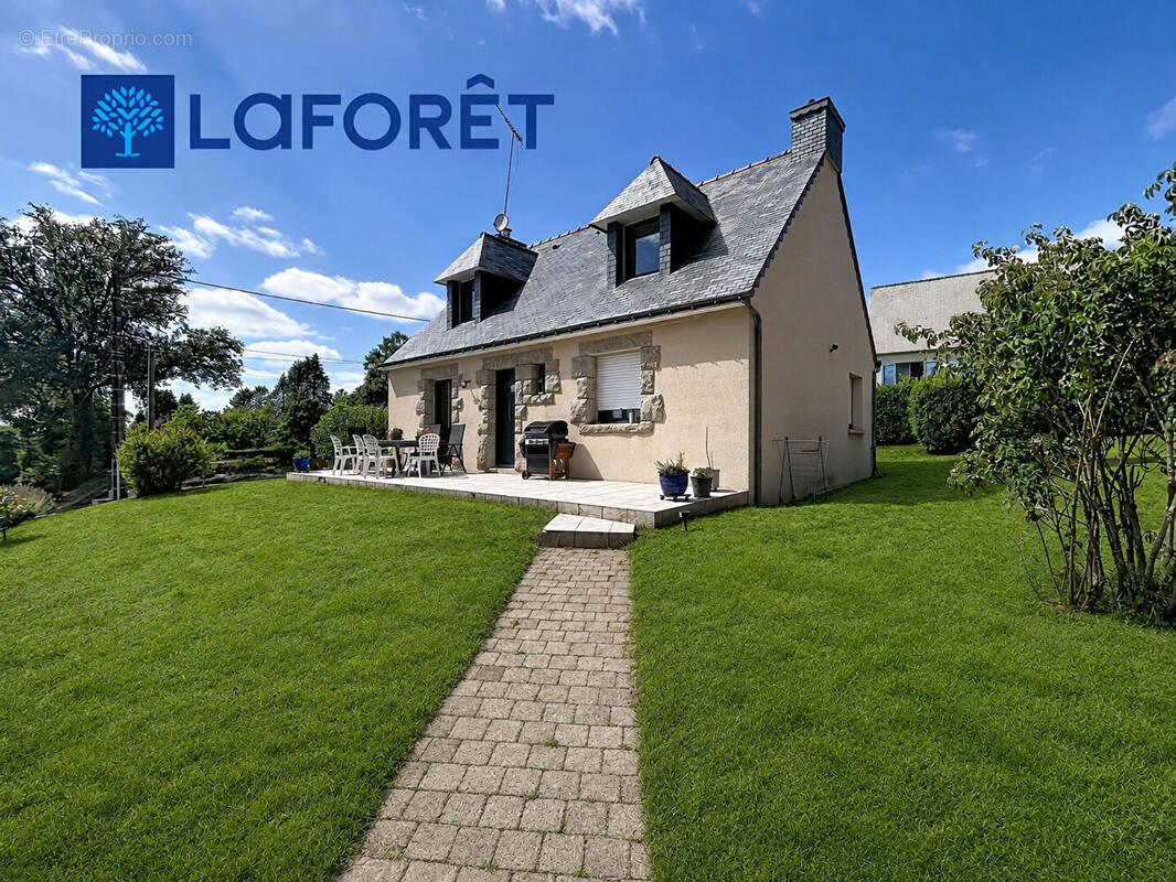 Maison à GUERN